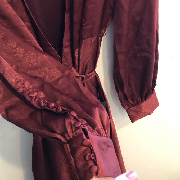 Lulu's NWT XL burgundy long sleeve maxi wrap dress style AD1949 - Picture 9 of 9
